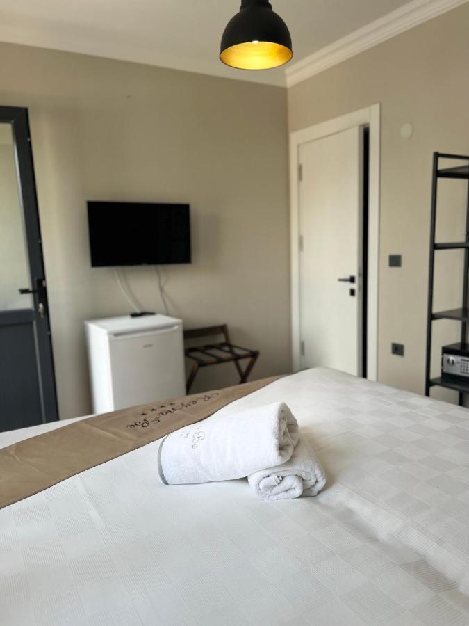 Reynabe Boutique Hotel Dikili Bagian luar foto